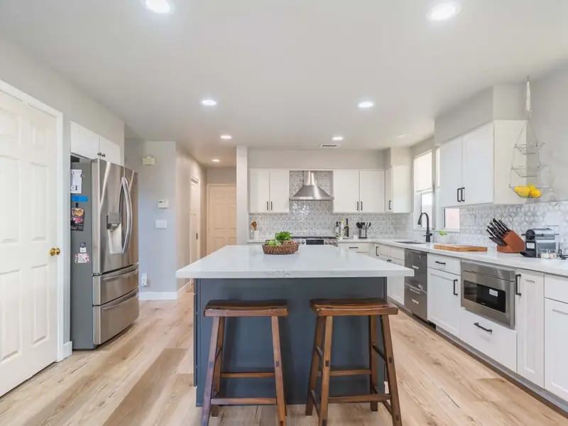 Atherton Chef's Kitchen with Island