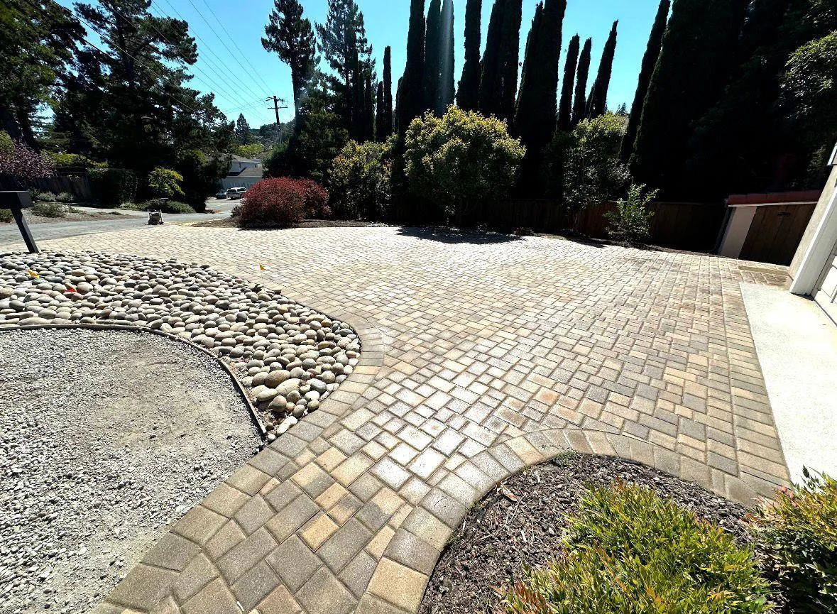 Home renovation project photo by Lussoro Design + Build Bay Area contractor